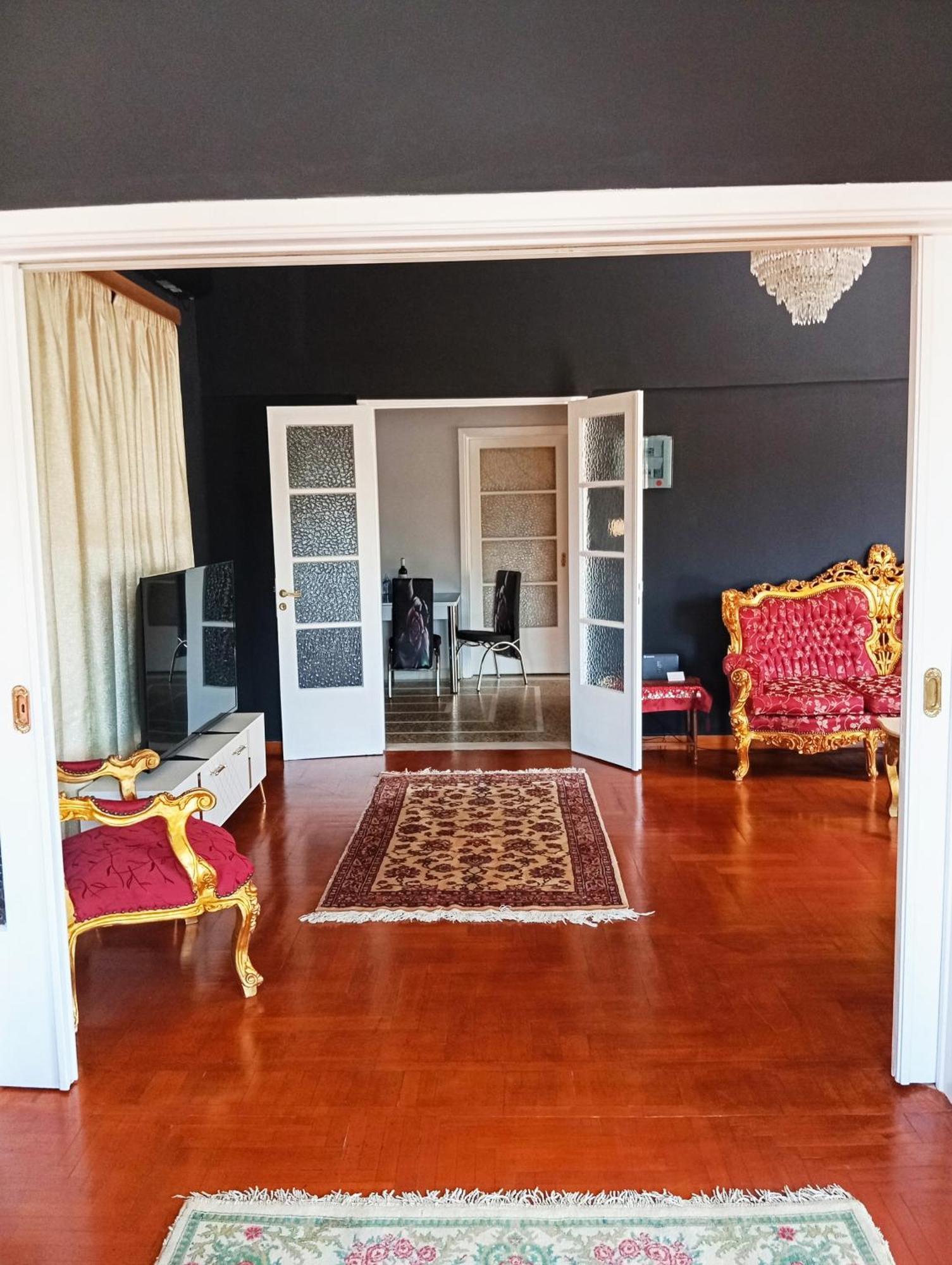 Iris Baroque Apartment Elefsina Eksteriør bilde